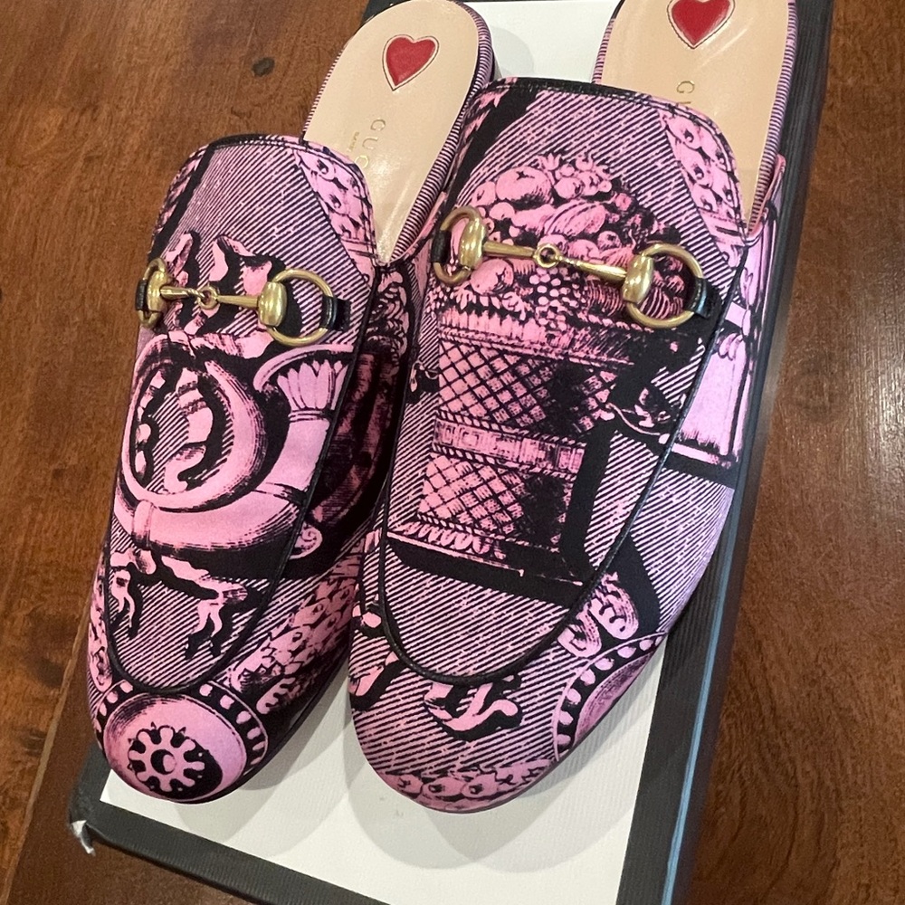 Gucci shoes 39